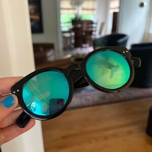 Classic Black Mirrored Sunglasses CALI 6 BLK MIR